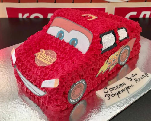 Роденденска торта за момчиња