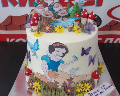 Роденденска торта за девојчиња