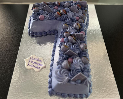 Роденденска торта за девојчиња